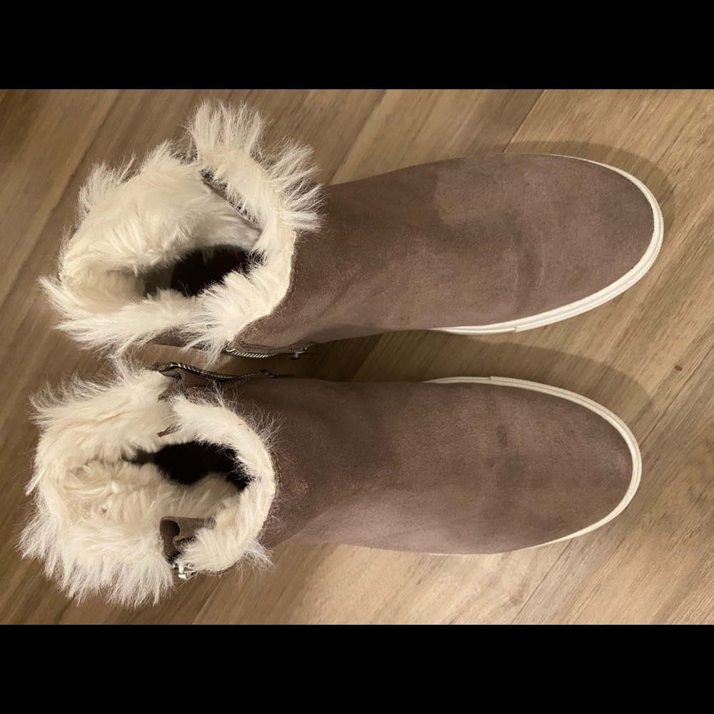 Boots J/Slides
